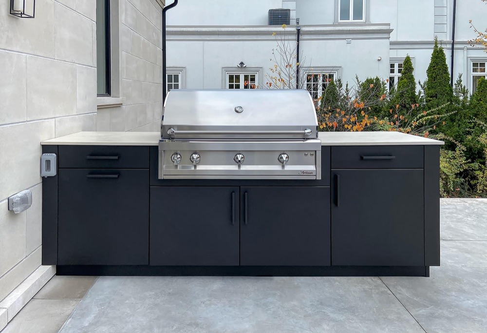 Artisan Professional Series built-in stainless gas grill — view 2