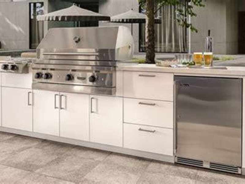 Urban Bonfire custom outdoor kitchen island with bar seating — view 4